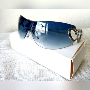 NWT Silver Blue Lens Wrap Around Sun Glasses